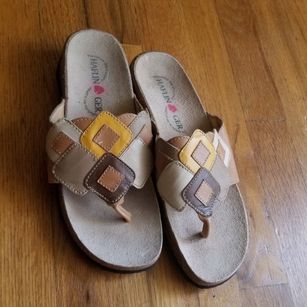 NWOT - Haflinger Thong Sandal
